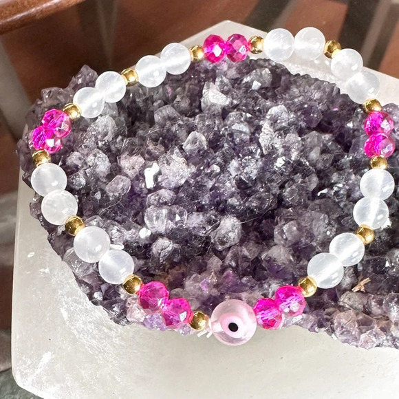 Selenite beaded bracelet handmade/cleansing/good vibes - Picture 2 of 6